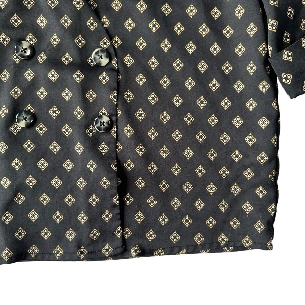DYNAMITE V-NECK SHORT SLEEVE SATIN TOP IN BLACK WITH GOLD DETAILS  SIZE XS - Picture 7 of 11